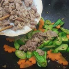 Cách làm mướp Nhật xào thịt bò
