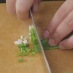 Cách làm nghêu sốt rượu vang