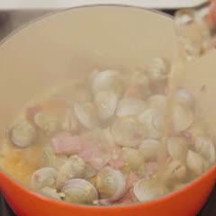 Cách làm nghêu sốt rượu vang