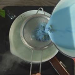 Cách làm Rau câu bi dừa đậu biếc - dừa hạt é