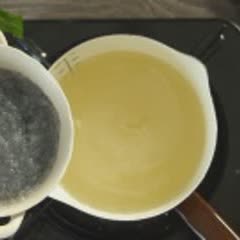 Cách làm Rau câu bi dừa đậu biếc - dừa hạt é