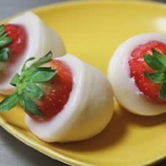 Cách Làm Rau Câu Dâu Ngon Ngọt Giải Nhiệt Mùa Hè