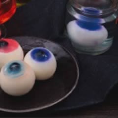 Cách làm rau câu nhãn cầu đón Halloween