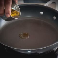 Cách làm rau củ xào trứng muối