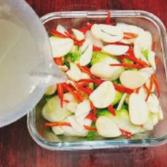 Cách làm rau mầm đá giòn ngọt muối chua cay