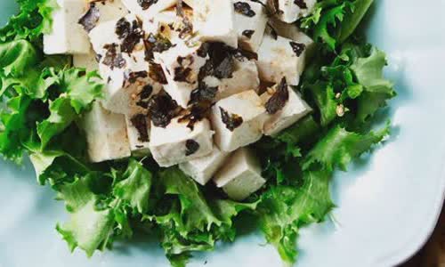 Cách làm salad đậu hũ rong biển