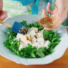 Cách làm salad đậu hũ rong biển