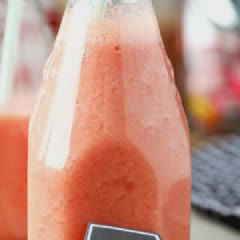 Cách làm Sinh Tố Dưa Hấu Thơm Chuối giải nhiệt ngày hè