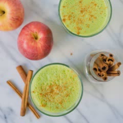 Cách làm sinh tố táo cải bó xôi