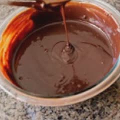 Cách Làm Sốt Chocolate Mịn Màng Thơm Ngon Cực Đỉnh