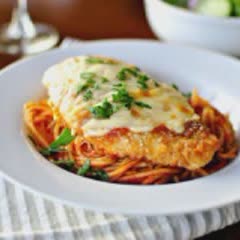 Cách làm Spaghetti Trộn Gà Nướng Phô Mai cực ngon lành