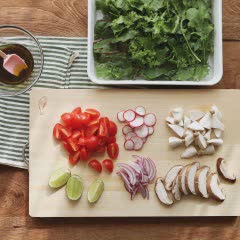 Cách làm steak bò trộn rau nấm đông cô