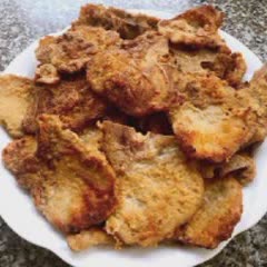 Cách làm sườn cốt lết chiên om sốt mặn ngọt