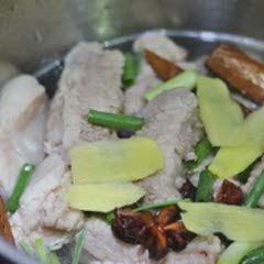 Cách Làm Sườn Hầm Coca Đậm Đà Đưa Cơm Mời Cả Nhà