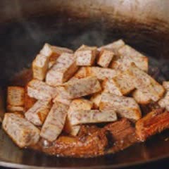 Cách làm sườn heo rim khoai môn