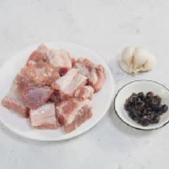 Cách làm sườn non chưng tương đậu đen