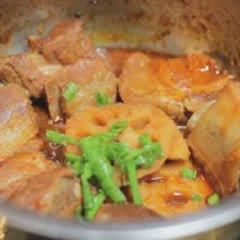 Cách Làm Sườn Non Kho Củ Sen Và Tương Đậu Đậm Đà