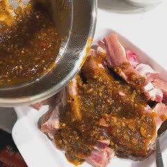 Cách làm sườn nướng sốt đậm đà