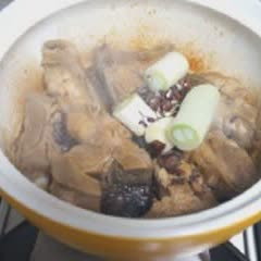 Cách làm Sườn Om Củ Cải thơm ngon, đậm đà, ăn là ghiền 