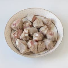Cách làm sườn rim khoai tây