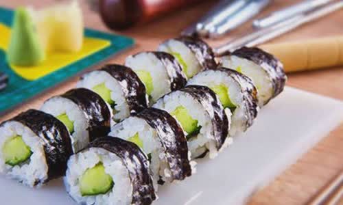 Cách Làm Sushi Dưa Leo Ngon Miệng Thanh Mát Mùa Hè