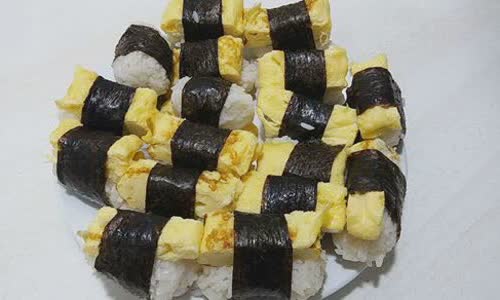 sushi-trung-cuon-com-ceczoWP0z00MYTKC9yql