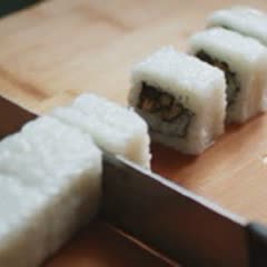 Cách Làm Sushi Trứng Tôm Đơn Giản Ngon Chuẩn Vị