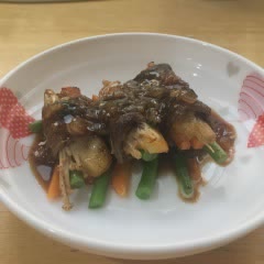 Cách làm Thăn bò cuộn rau củ phô mai sốt Teriyaki