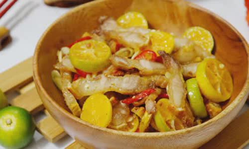 Cách làm thịt ba chỉ chiên lắc sả tắc
