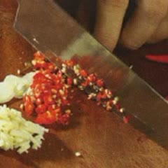 Cách Làm Thịt Ba Chỉ Kho Mắm Ruốc Đậm Đà Đưa Cơm