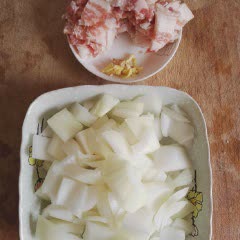 Cách Làm Thịt Ba Chỉ Xào Hành Tây