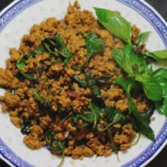 Cách làm thịt băm xào kiểu Thái