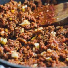 Cách làm Thịt bò băm sốt nước tương