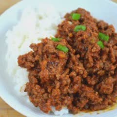 Cách làm Thịt bò băm sốt nước tương