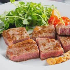 Cách làm Thịt Bò Bít Tết thơm ngon dinh dưỡng tại nhà