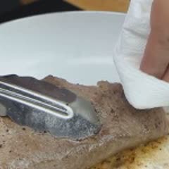 Cách làm thịt bò Hokkaido áp chảo