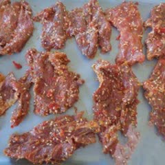 Cách làm thịt bò khô tẩm sả ớt