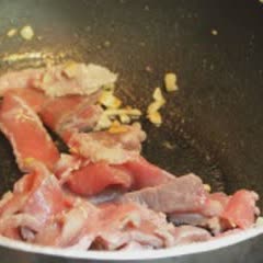 Cách làm thịt bò xào dưa leo