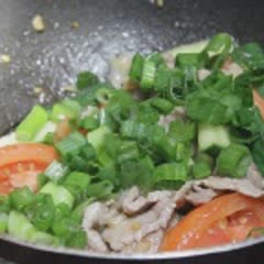 Cách làm thịt bò xào dưa leo