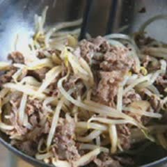 Cách Làm Thịt Bò Xào Giá Đỗ Bổ Dưỡng Thanh Mát