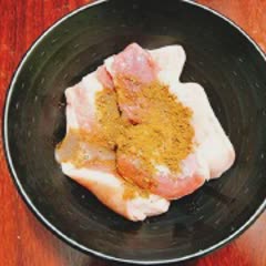 Cách làm thịt chiên sốt bơ tỏi