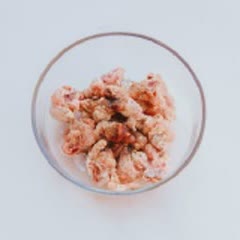 Cách làm thịt gà sốt nấm linh chi nâu