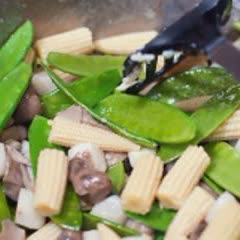 Cách Làm Thịt Gà Xào Rau Củ Đơn Giản Ngon Cơm