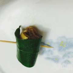 Cách Làm Thịt Heo Cuộn Lá Mắc Mật Nướng Cực Ngon
