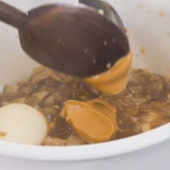 Cách làm thịt kho bơ đậu phộng
