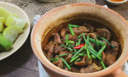 Cách làm Thịt nạc dăm kho tộ