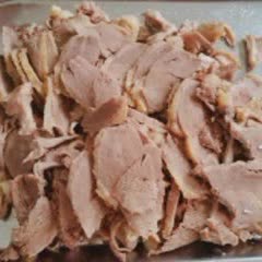 Cách làm thịt ngan trộn mè sả