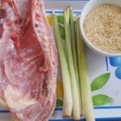 Cách làm thịt ngan trộn mè sả