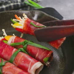 Cách Làm Thịt Nguội Serrano Cuộn Nước Sốt Mè Rang | Thơm Ngon Lạ Miệng