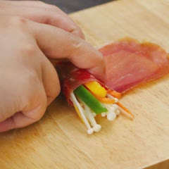 Cách Làm Thịt Nguội Serrano Cuộn Nước Sốt Mè Rang | Thơm Ngon Lạ Miệng
